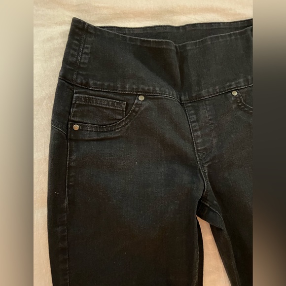 Spanx by Sarah Blakely Jeans - Picture 3 of 9